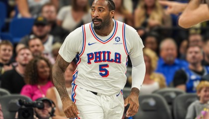 开云下载-篮板怪兽！德拉蒙德10中4得8分15板1助1帽 其中6个前场板