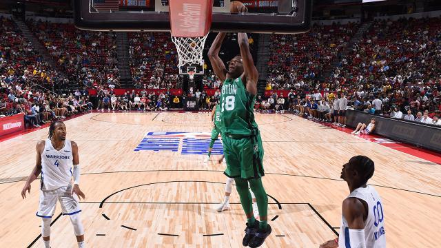 1658236965150025114.jpg Mfiondu-Kabengele-GettyImages-1241870505.jpg